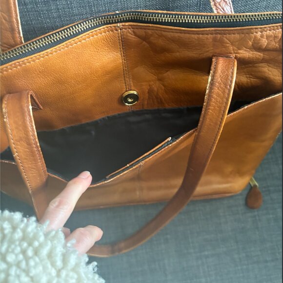 FRYE TOTE• LEATHER - Picture 6 of 10